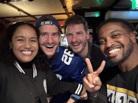 Jessenia with friends at a sports bar